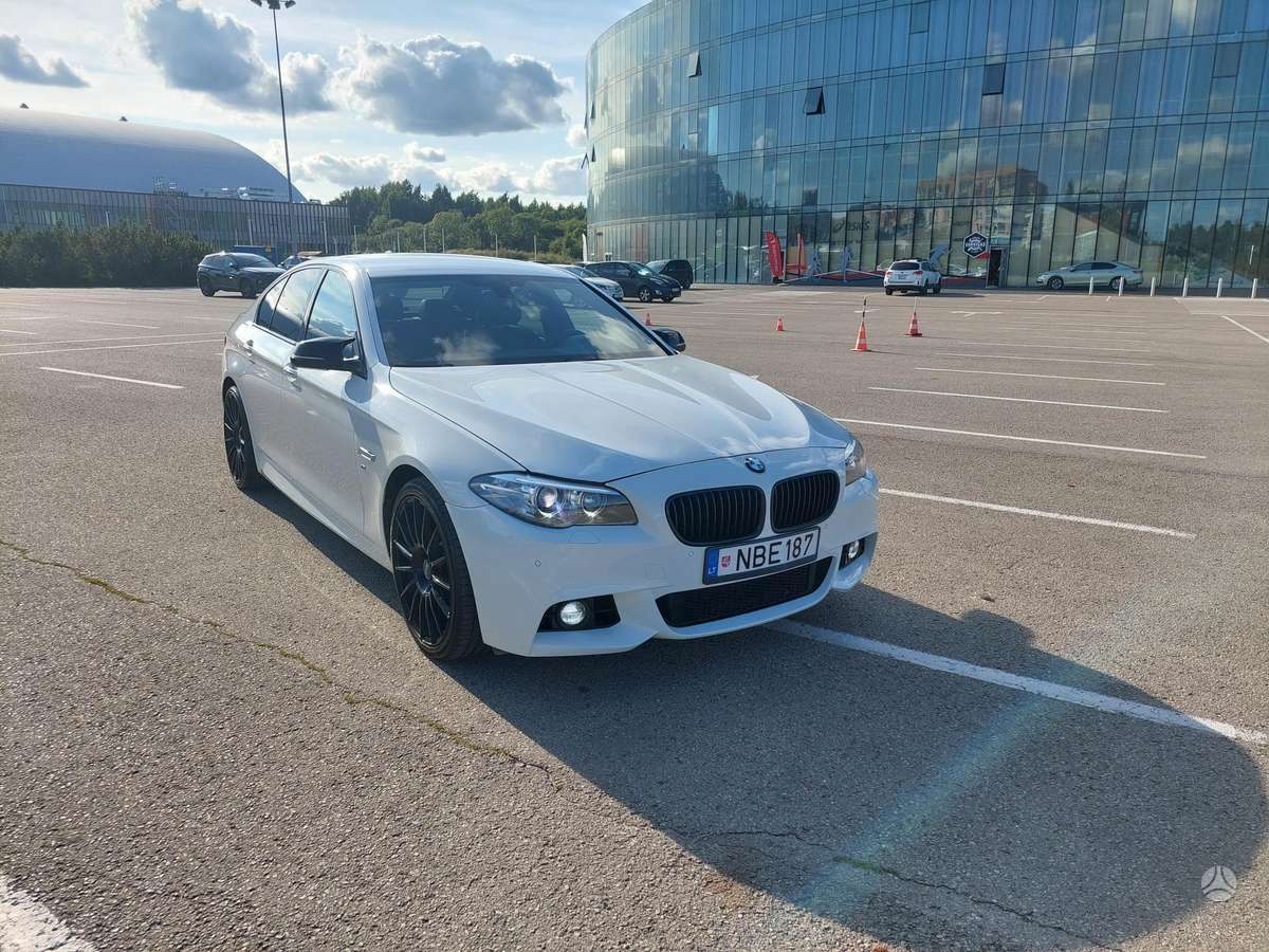 BMW 520, 2.0 l., Седан