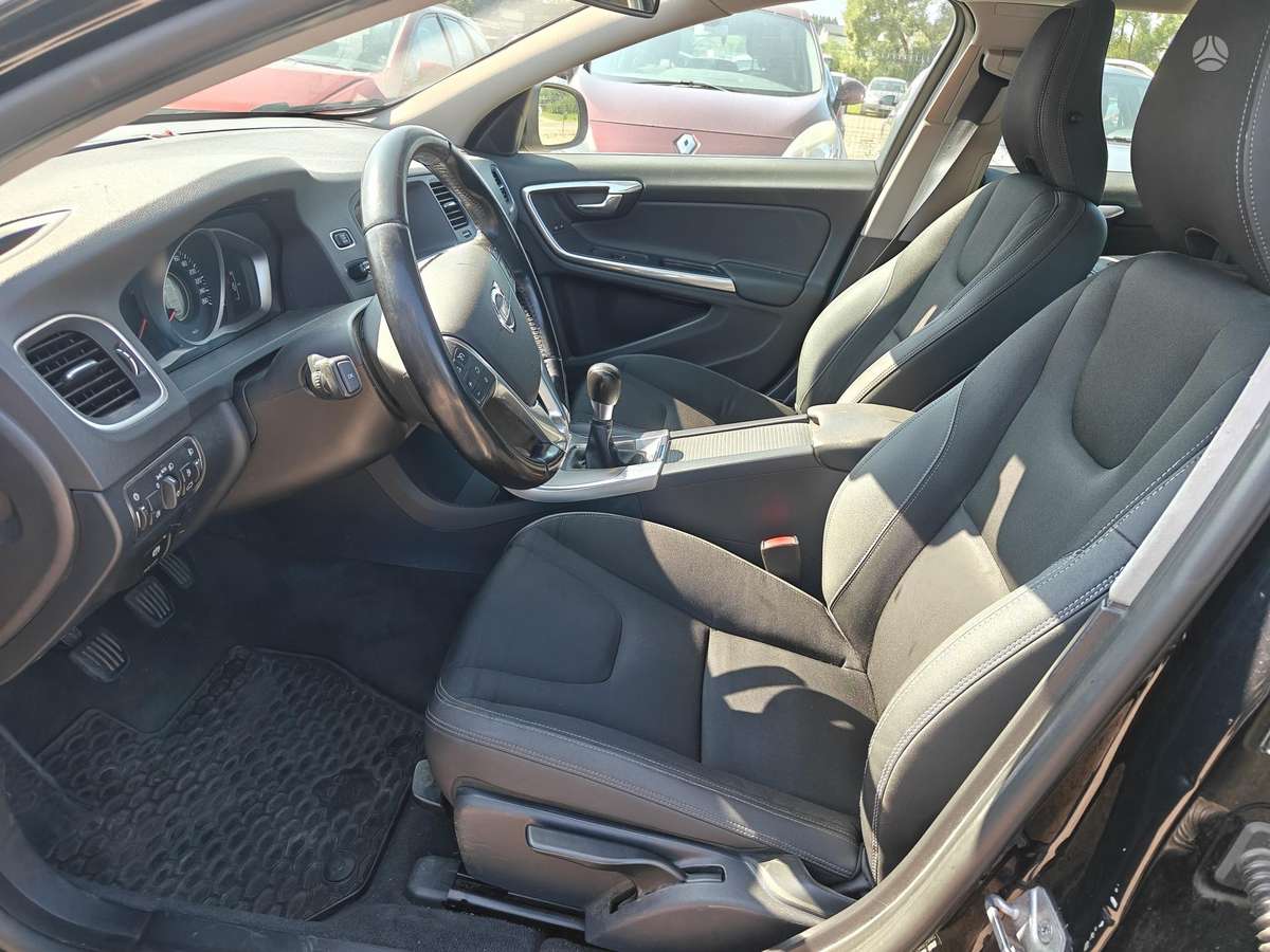 Volvo V60, 1.6 l., wagon