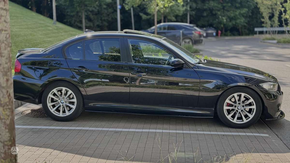 BMW 325, 3.0 l., Седан