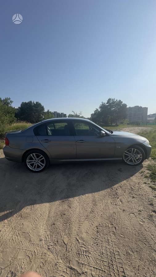 BMW 316, 2.0 l., Седан