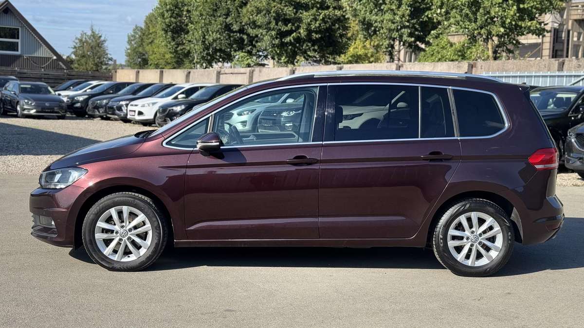 Volkswagen Touran - 6
