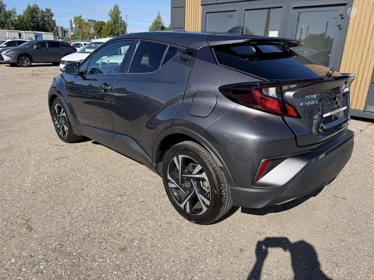 Toyota C-HR - 8