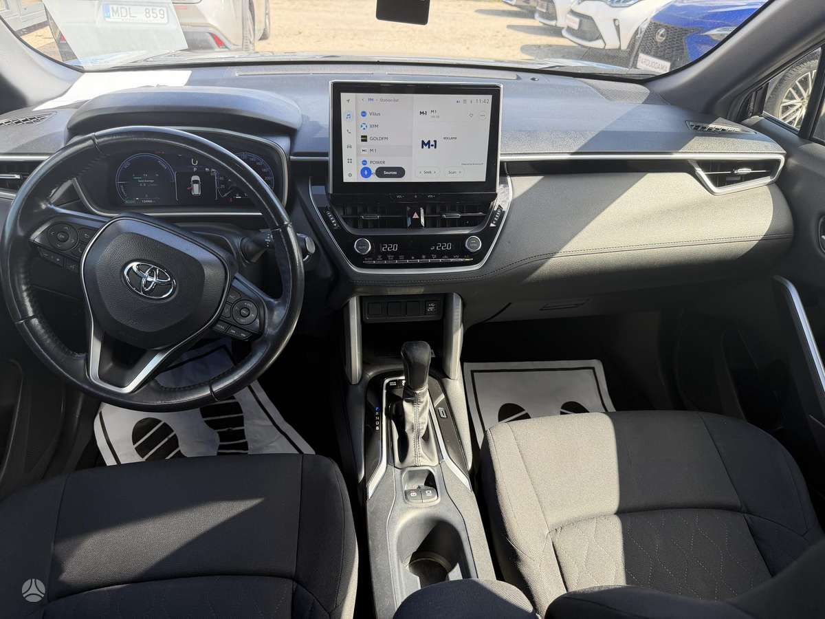 Toyota Corolla Cross - 8