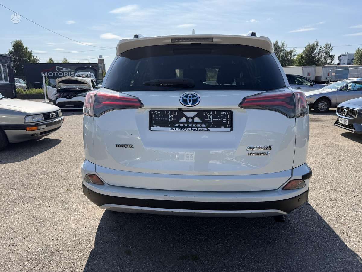 Toyota RAV4 - 4