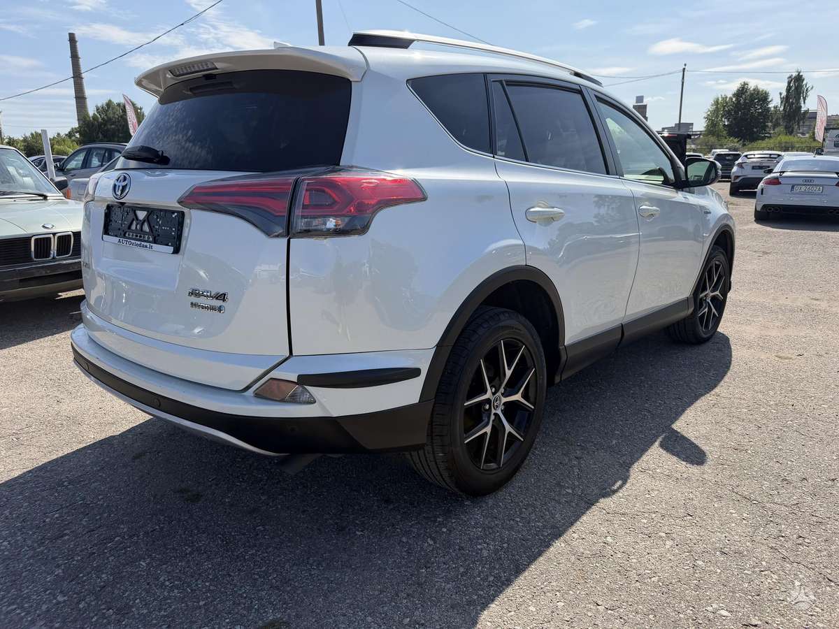 Toyota RAV4 - 5