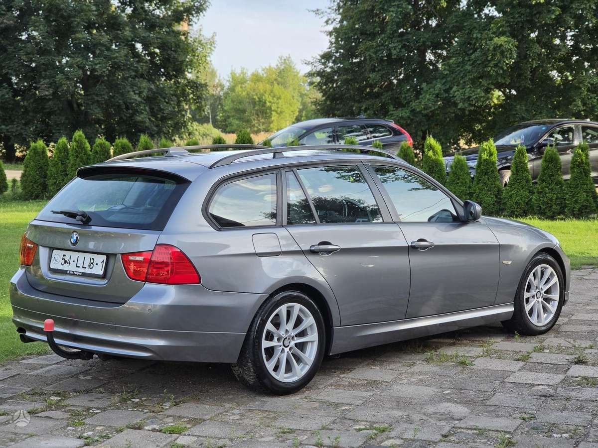 BMW 318, 2.0 l., wagon
