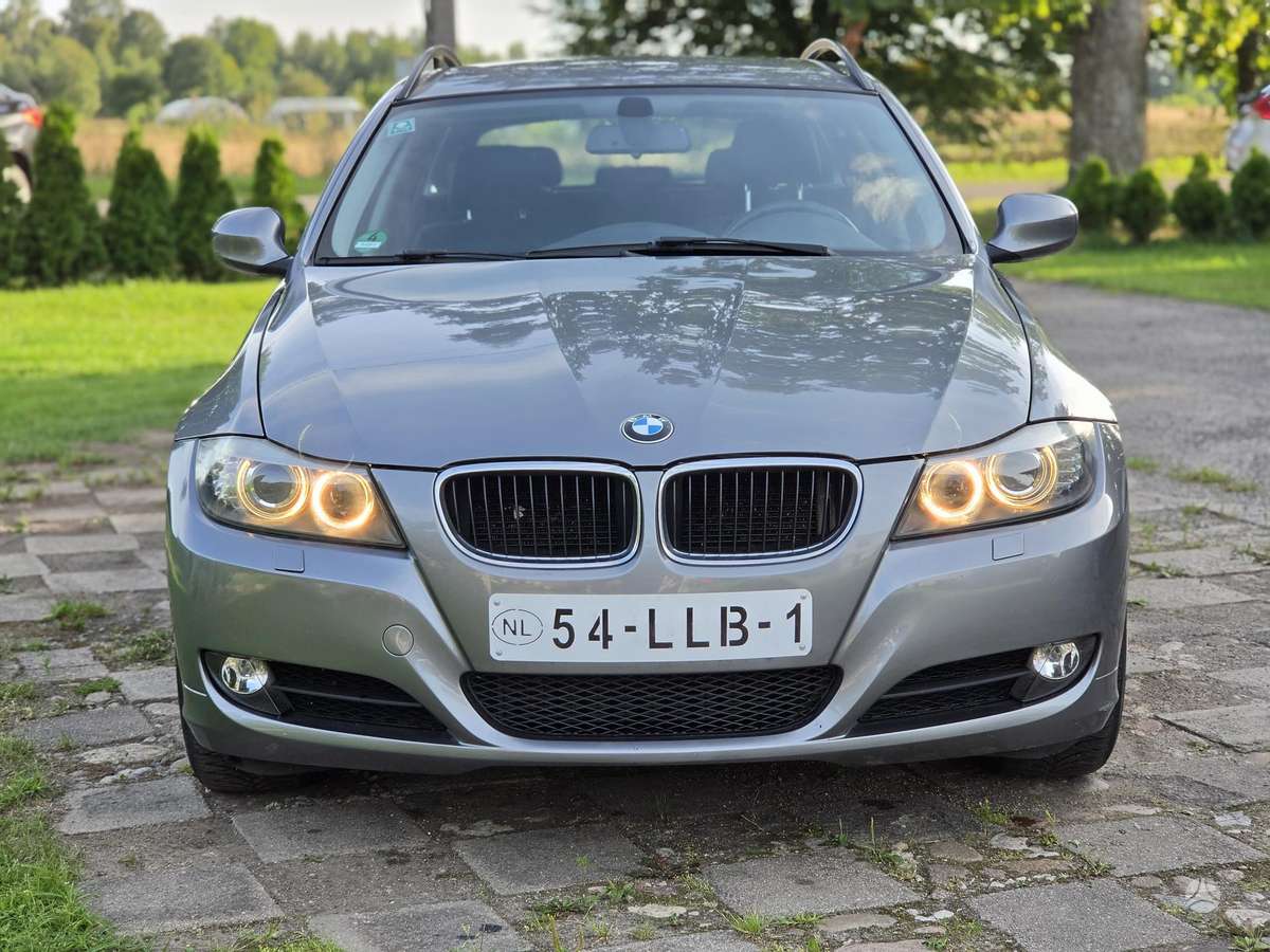 BMW 318, 2.0 l., wagon