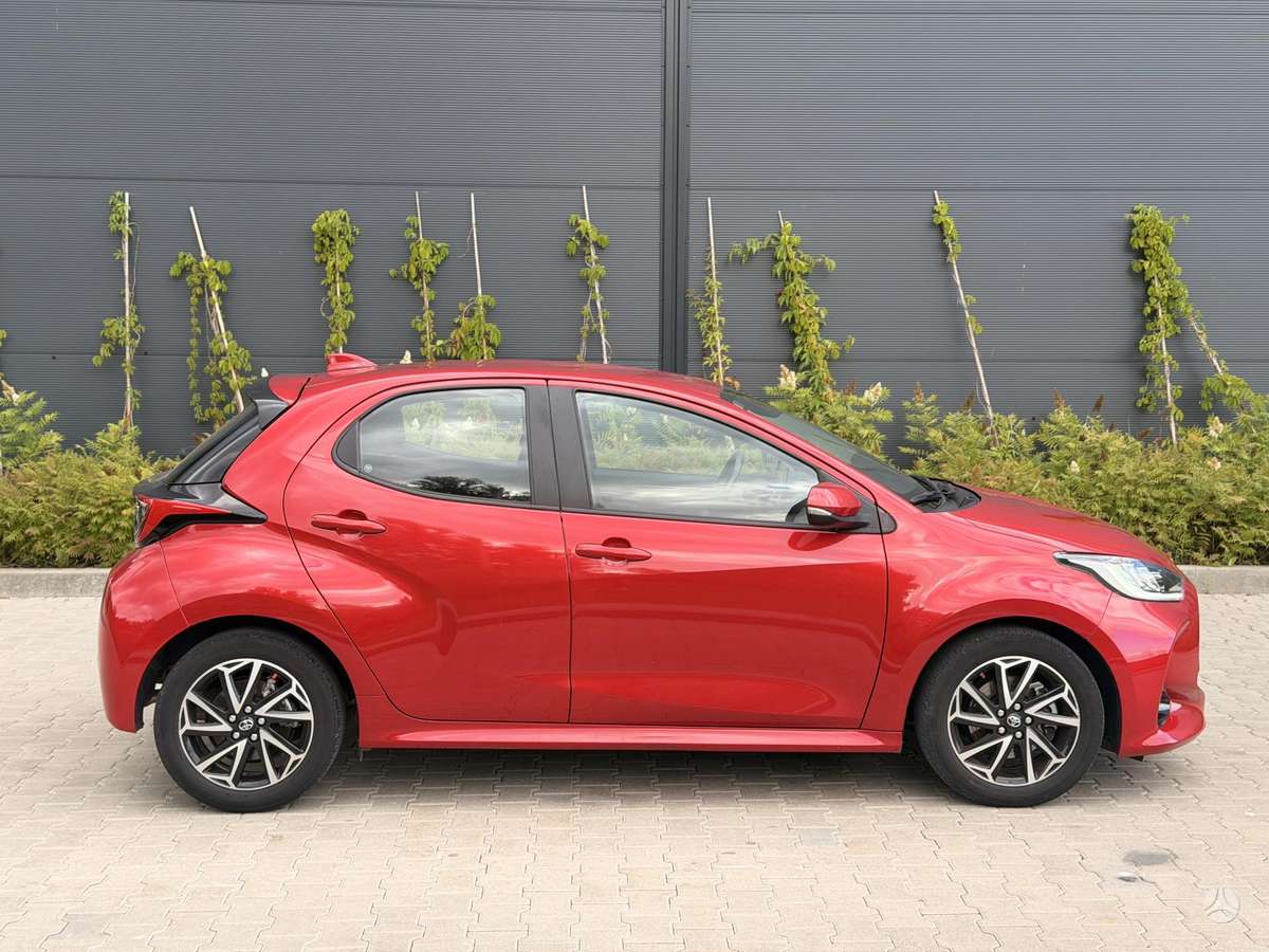 Toyota Yaris - 4