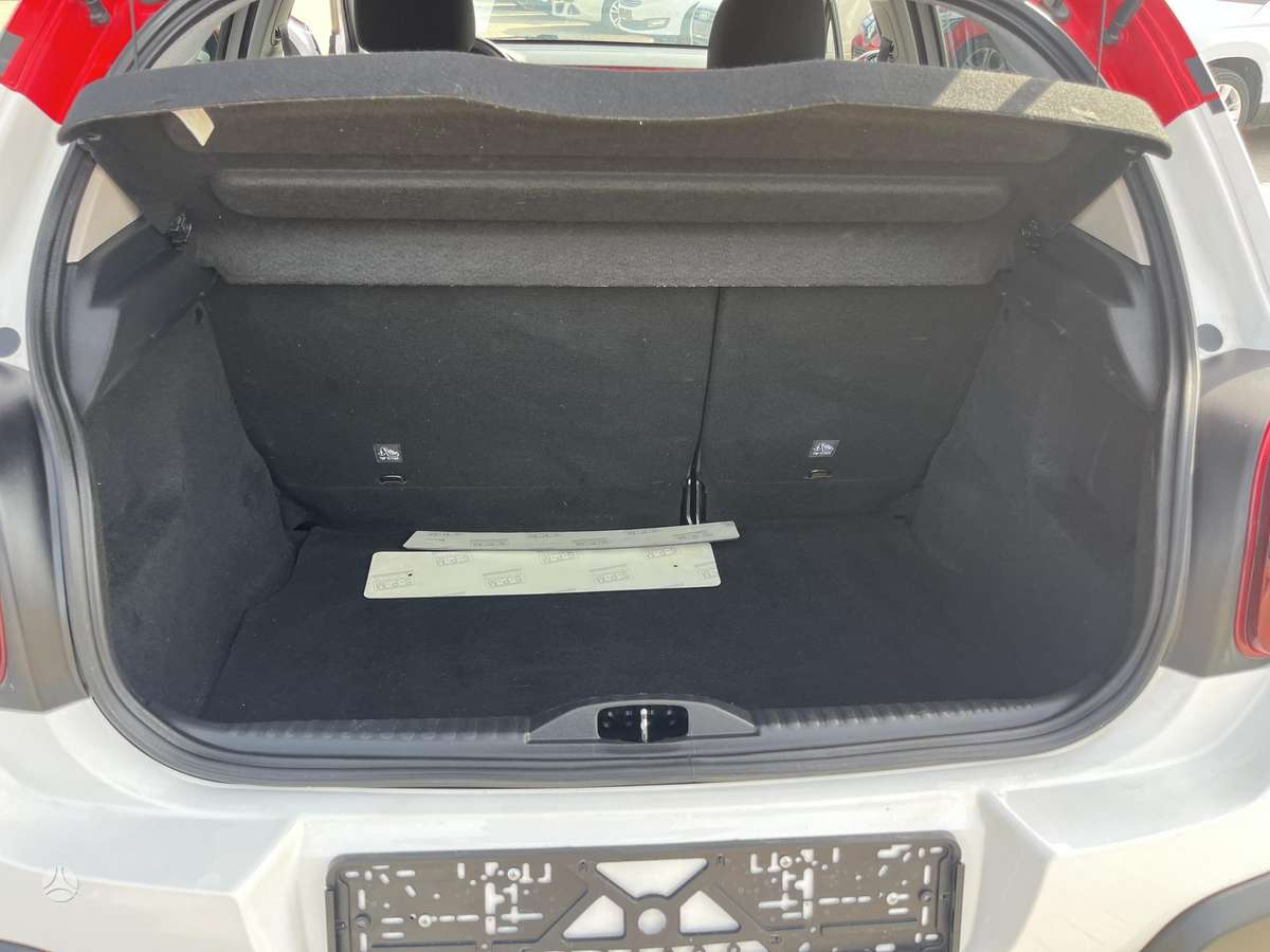 Citroen C3, 1.2 l., hatchback