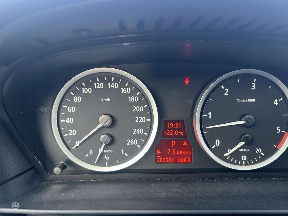BMW 525, 2.5 l., Универсал