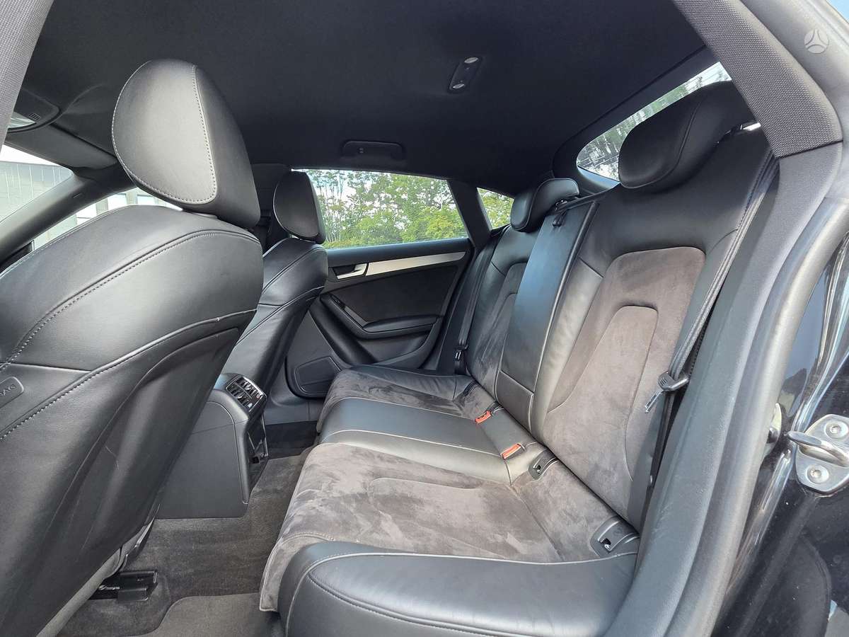 Audi S5, 3.0 l., Седан