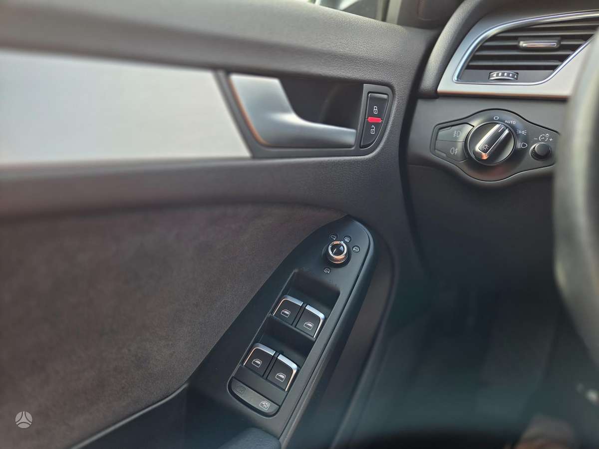 Audi S5, 3.0 l., Седан