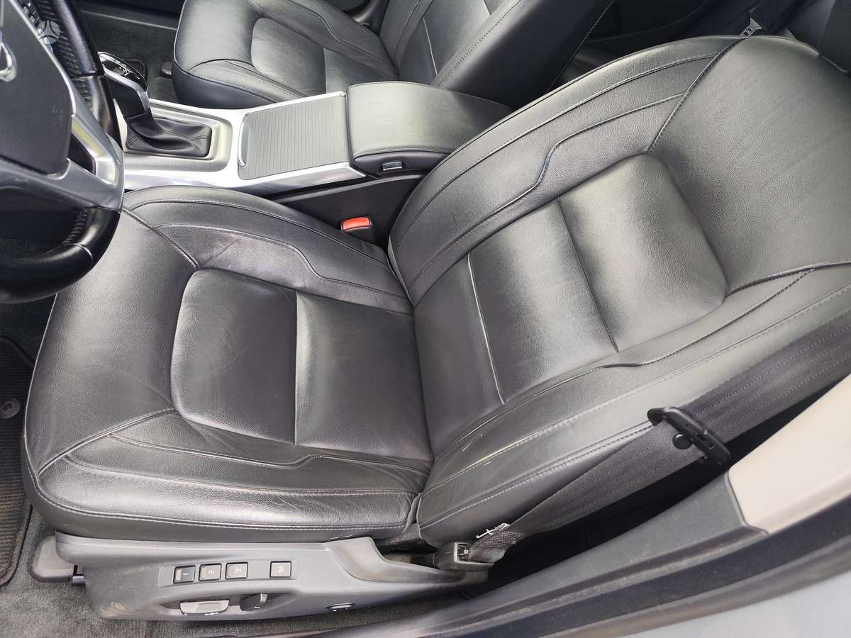 Volvo V70, 2.0 l., wagon