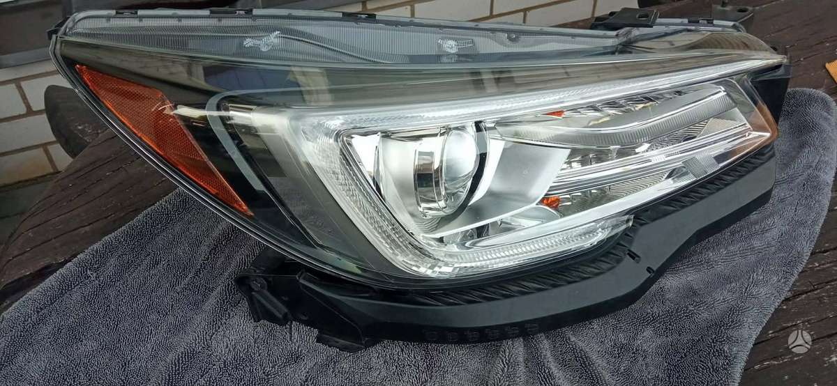 Subaru Ascent фары