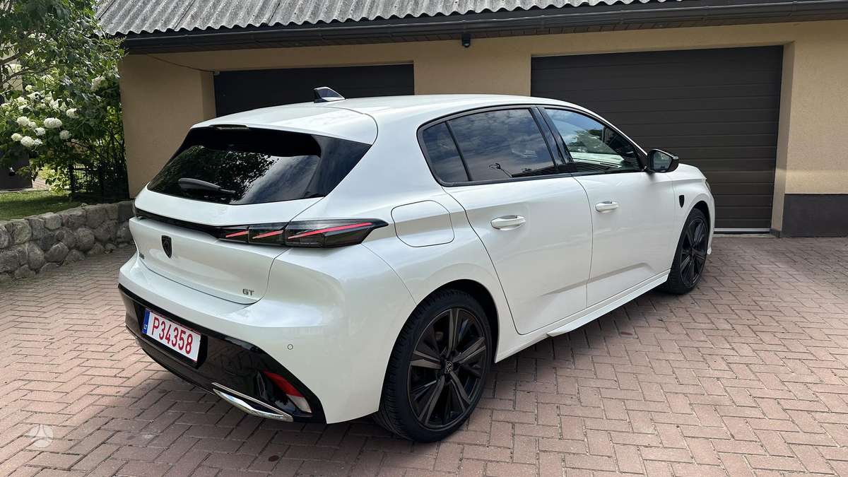 Peugeot 308, 1.2 l., hatchback