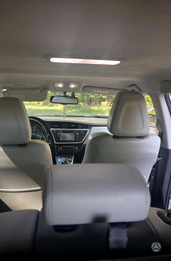 Toyota Auris - 1