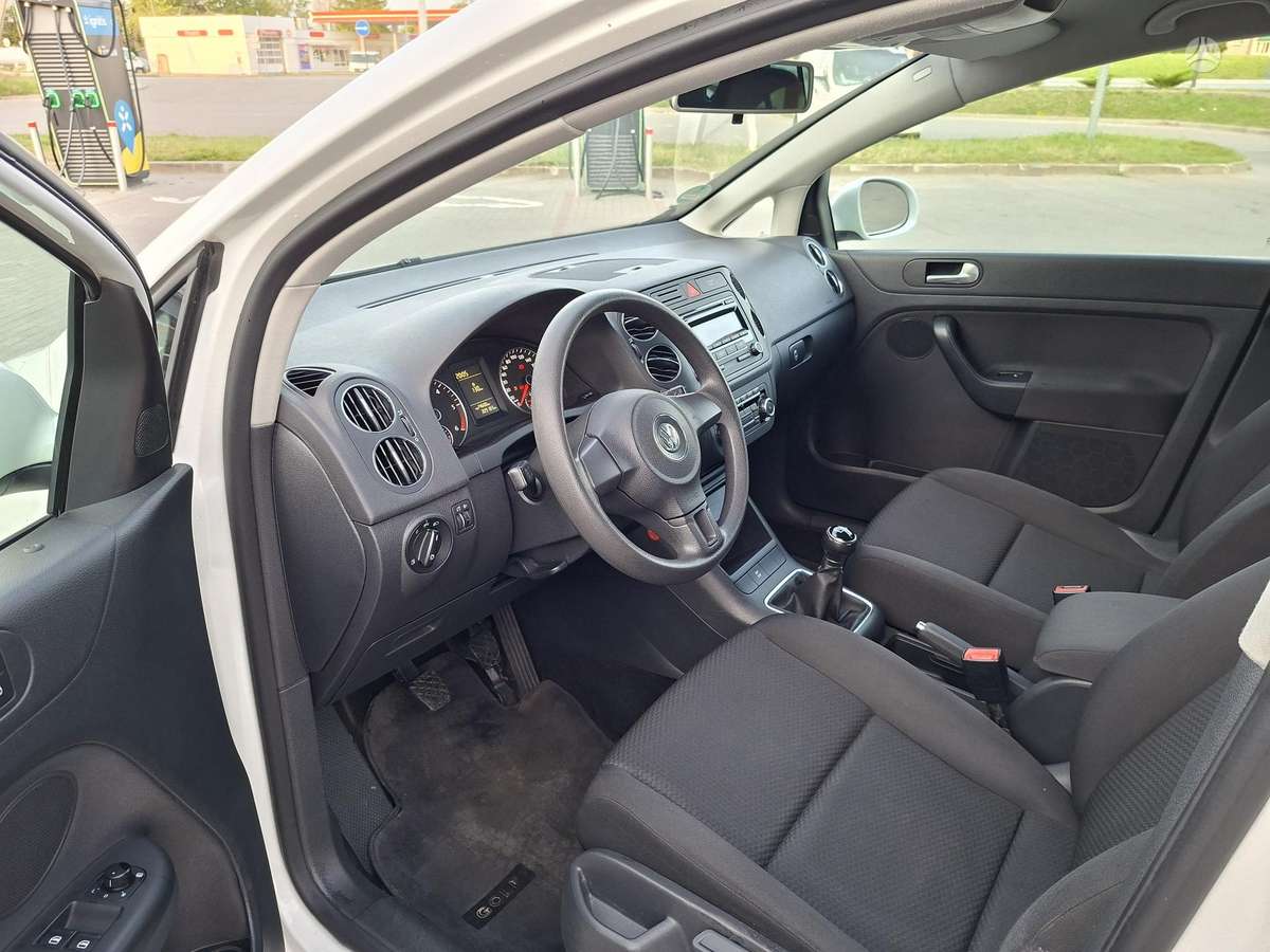 Volkswagen Golf Plus - 8
