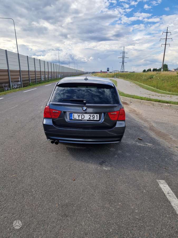 BMW 330, 3.0 l., wagon