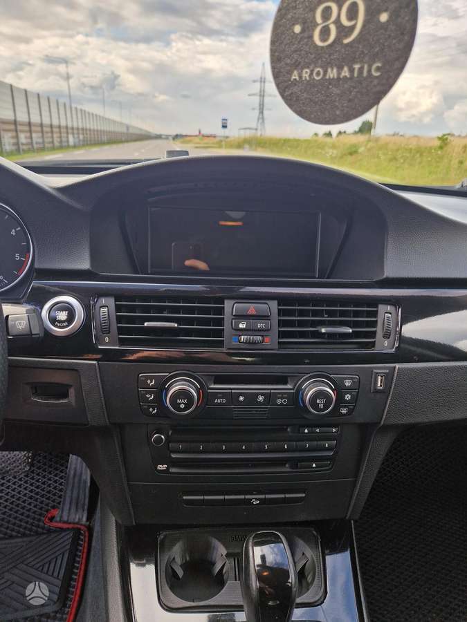 BMW 330, 3.0 l., wagon