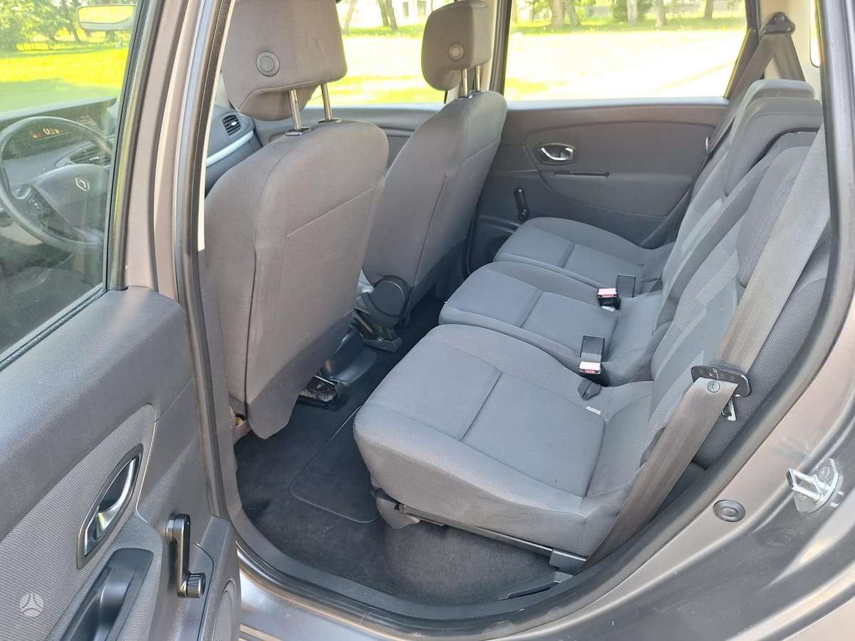 Renault Scenic, 1.5 l., Минивэн
