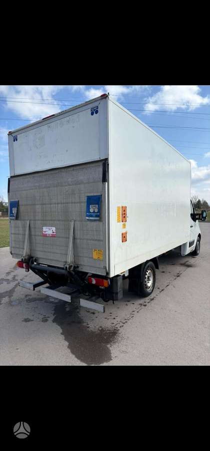 Renault Master, preču mikroautobuss