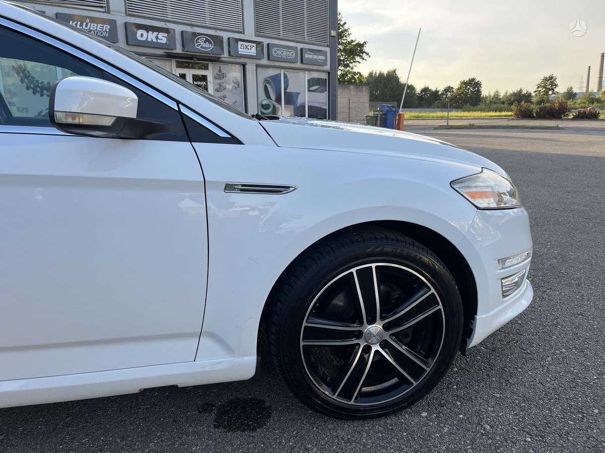 Ford Mondeo, 2.2 l., Хэтчбек