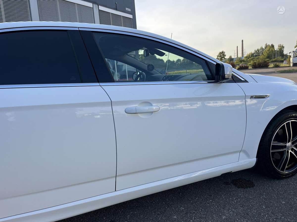 Ford Mondeo, 2.2 l., Хэтчбек