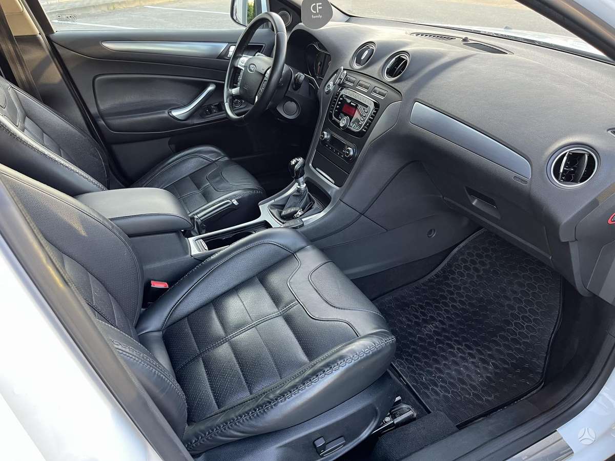 Ford Mondeo, 2.2 l., Хэтчбек