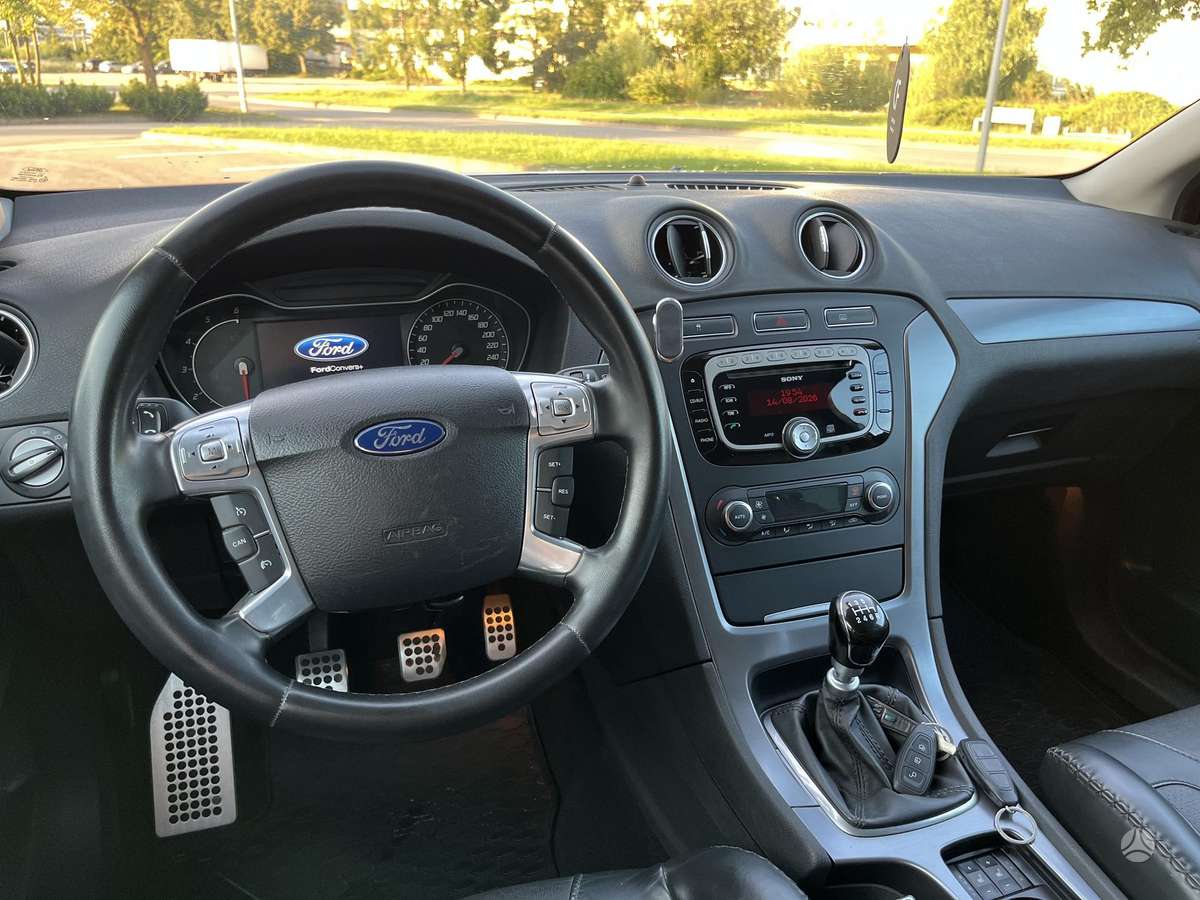 Ford Mondeo, 2.2 l., Хэтчбек