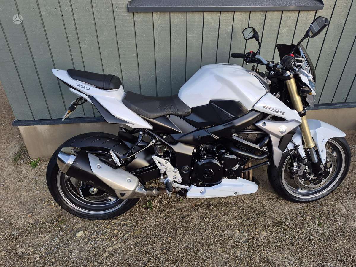 Suzuki GSR 749cc, street / classic