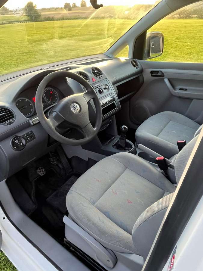 Volkswagen Caddy - 11