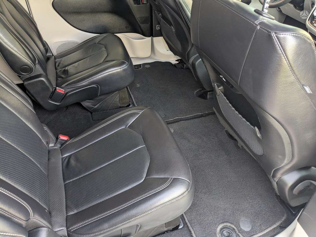 Chrysler Pacifica, 3.6 l., Минивэн
