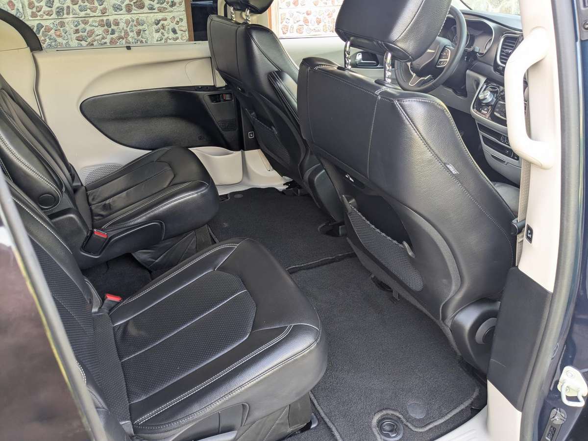 Chrysler Pacifica, 3.6 l., Минивэн