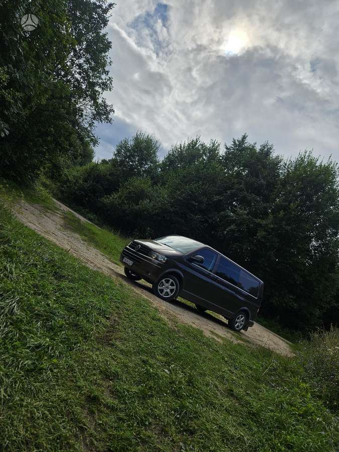 Volkswagen Transporter - 1