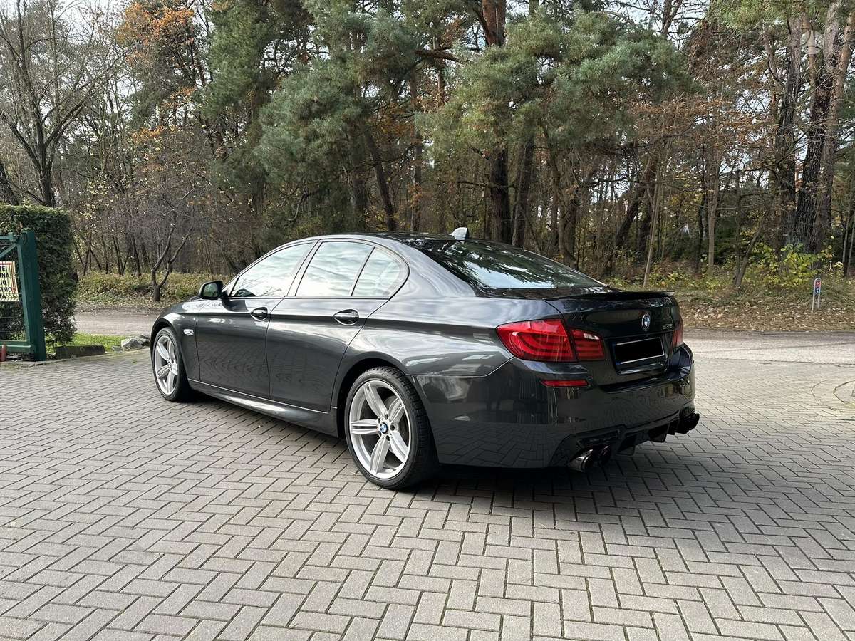 BMW 535, 3.0 l., Седан