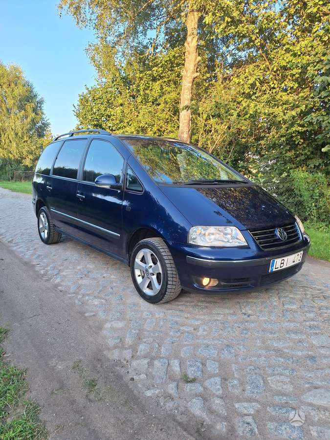 Volkswagen Sharan - 1