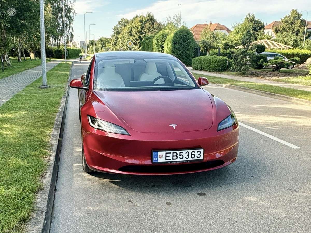 Tesla Model 3, 60 кВт·ч, Хэтчбек