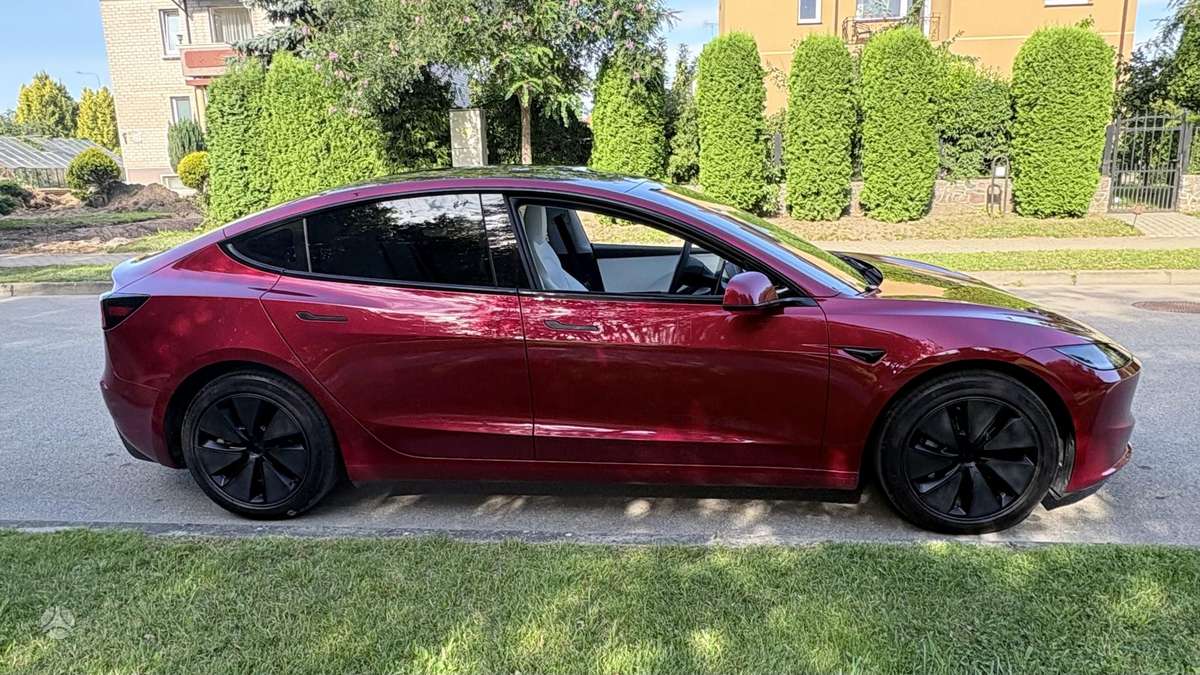 Tesla Model 3, 60 кВт·ч, Хэтчбек