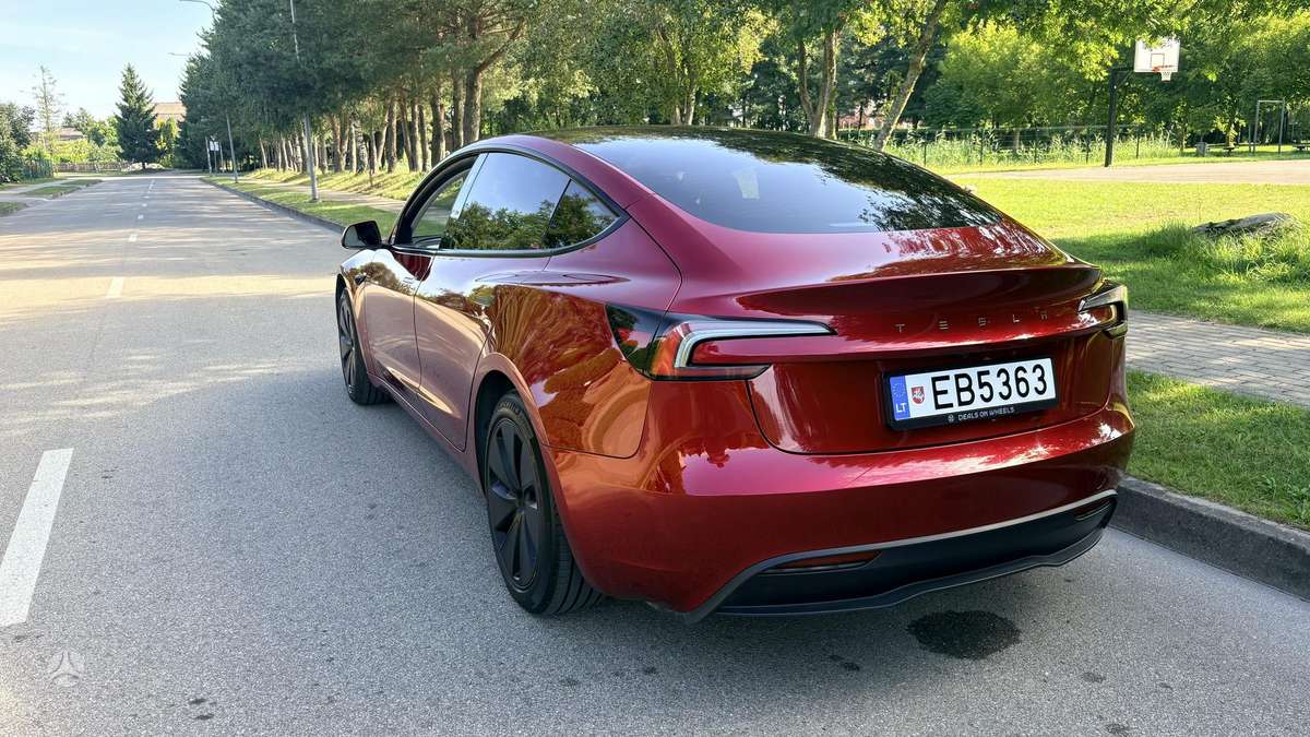 Tesla Model 3, 60 кВт·ч, Хэтчбек