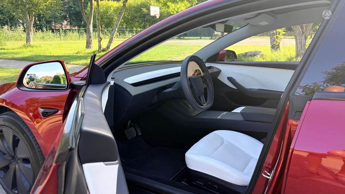Tesla Model 3, 60 kWh, hatchback