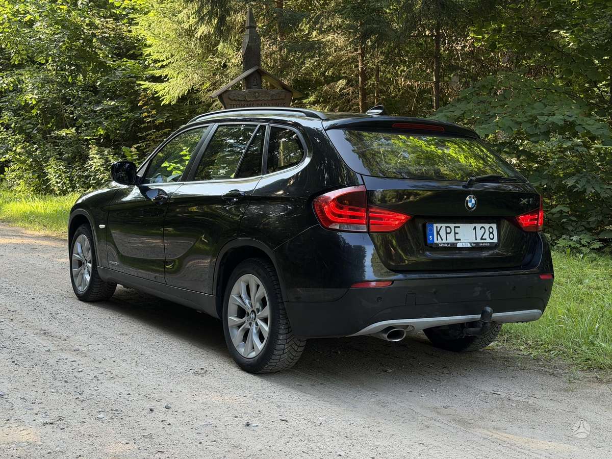 BMW X1, hatchback