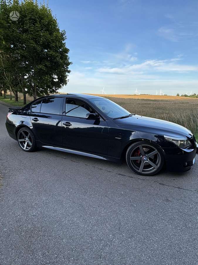 BMW 525, 3.0 l., Седан