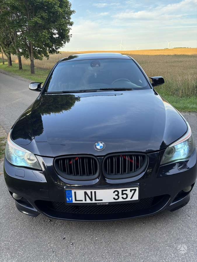 BMW 525, 3.0 l., Седан