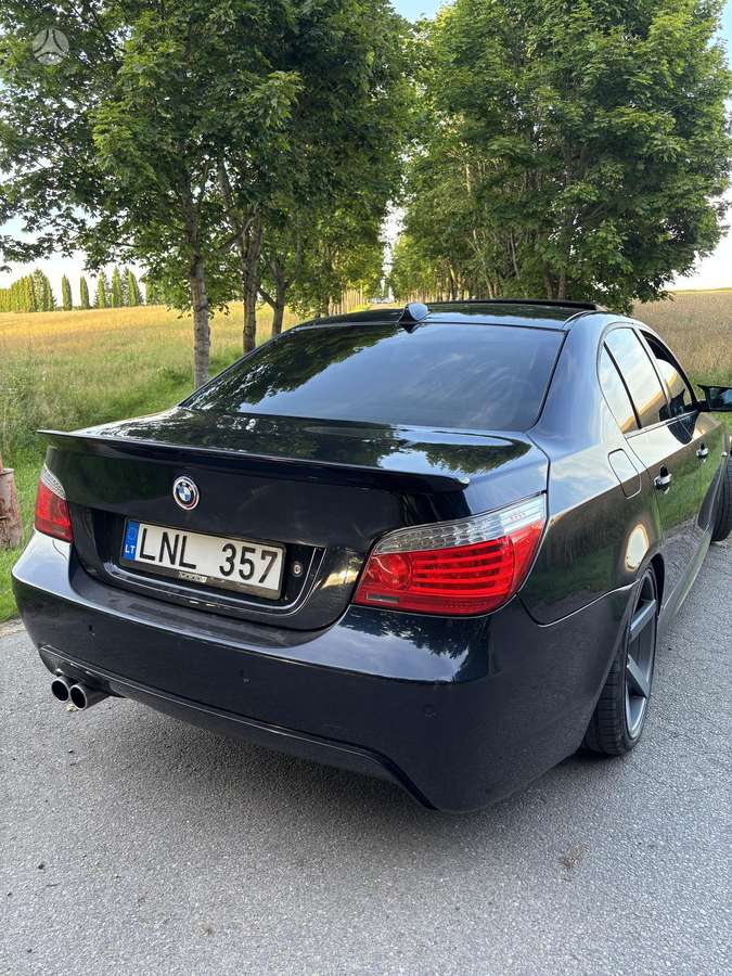 BMW 525, 3.0 l., Седан