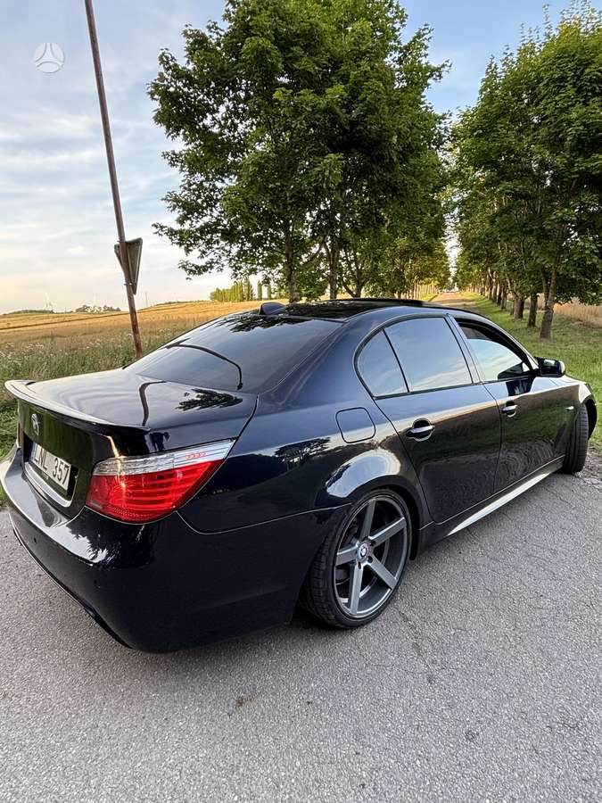 BMW 525, 3.0 l., Седан