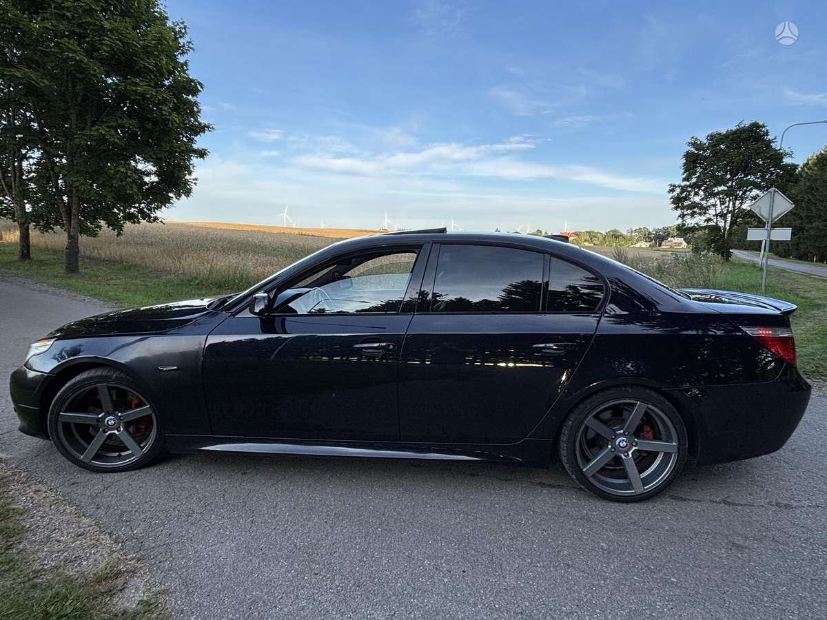 BMW 525, 3.0 l., Седан