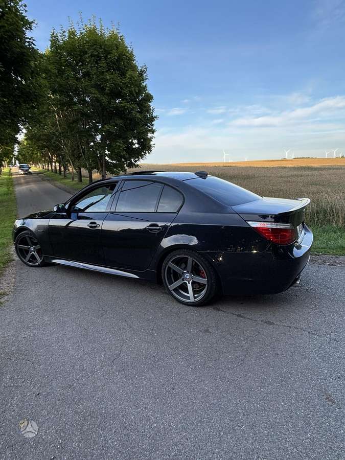 BMW 525, 3.0 l., Седан