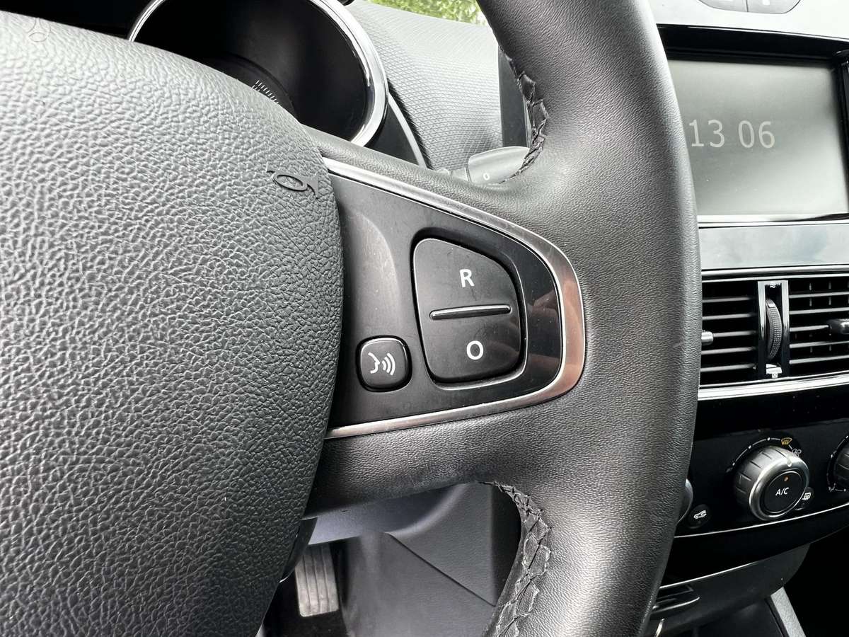 Renault Clio, 0.9 l., hatchback