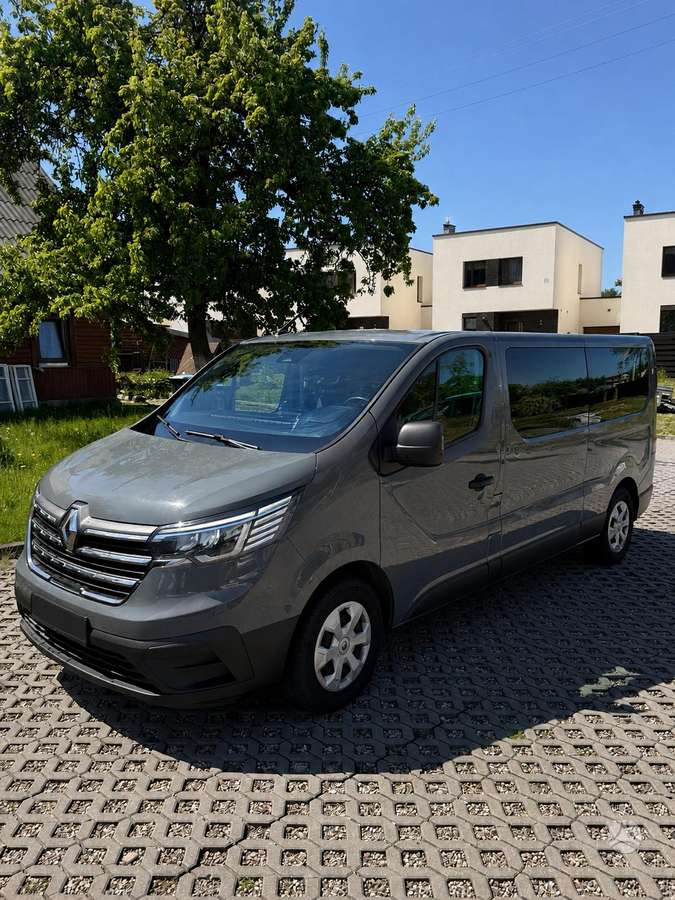 Renault Trafic, keleivinis mikroautobusas