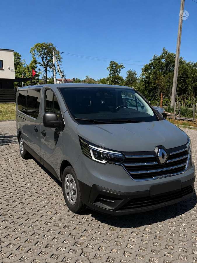 Renault Trafic, passenger minibus